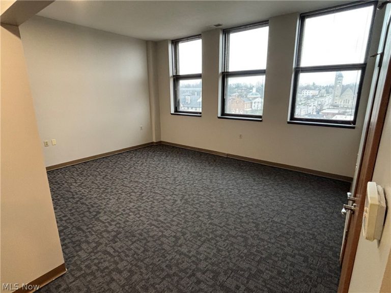 59 Lincoln Way #702, Massillon, OH - Photo 2