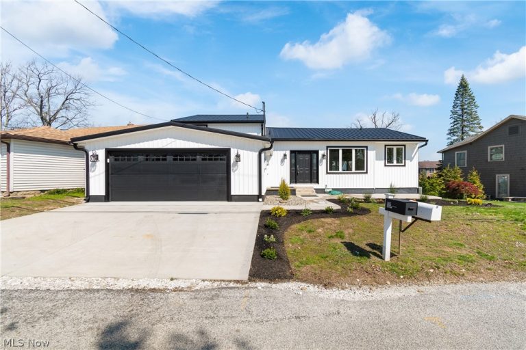 253 Aqua Boulevard, Coventry, OH, 44319