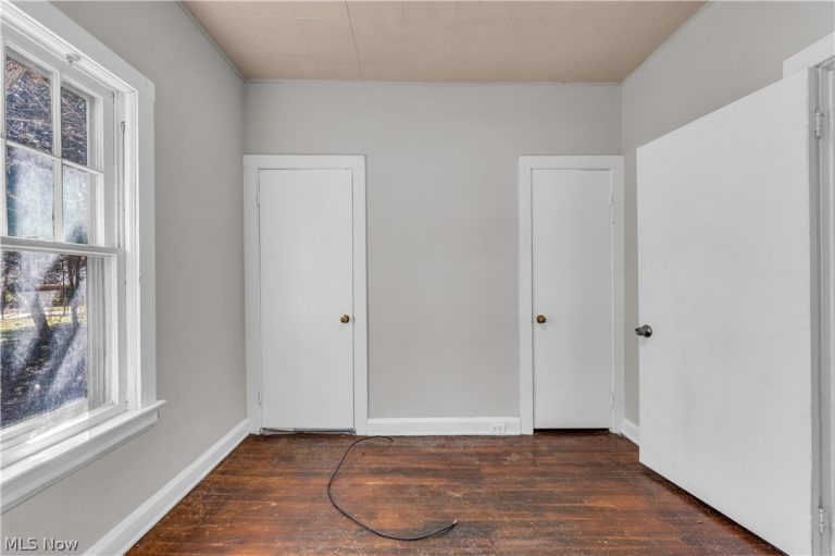 2150 Glenridge Road, Euclid, OH - Photo 5