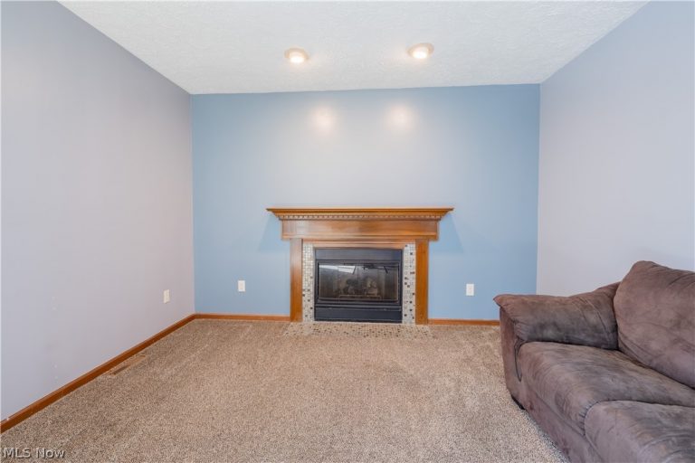 898 Quincy Court, Medina, OH - Photo 8