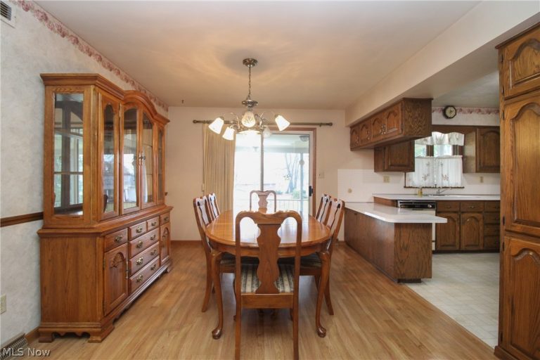 4250 Nottingham Avenue, Austintown, OH - Photo 8