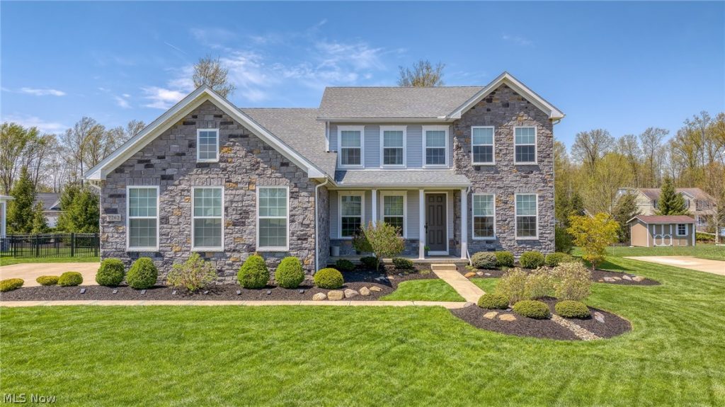 2262 Norton Place, Avon, OH