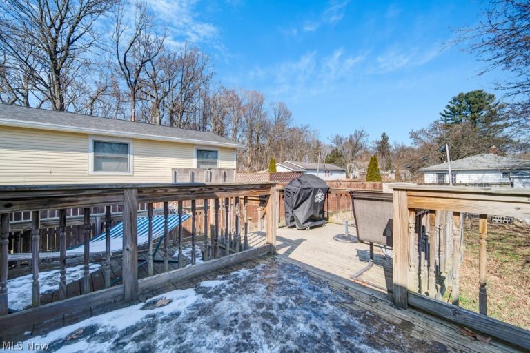 2719 Mohican Boulevard, Lakemore, OH - Photo 6