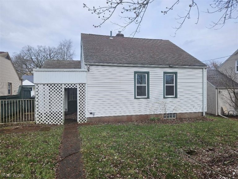 3212 9th Street, Canton, OH - Photo 2