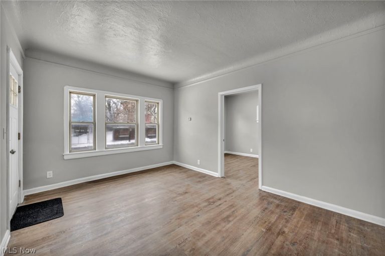 6610 Clark Avenue, Cleveland, OH - Photo 4