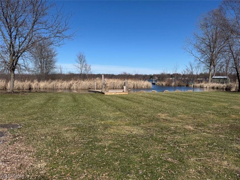 Lakeside Drive, Lakemore, OH - Photo 2