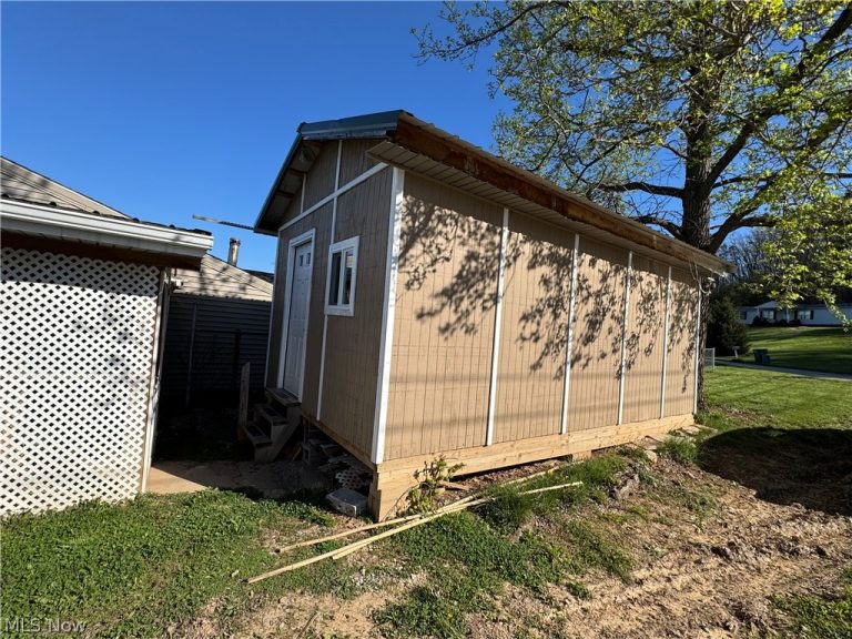 2700 Core Road, Parkersburg, WV - Photo 3