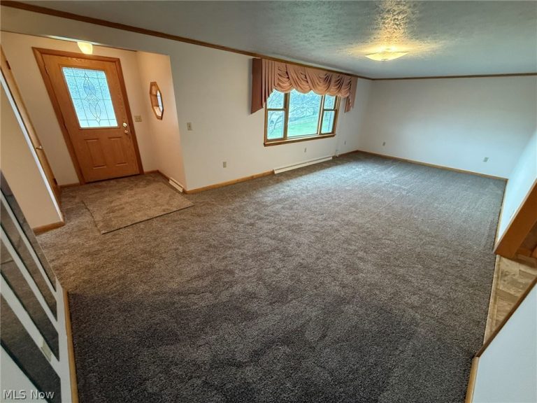 1728 State Route 39, New Philadelphia, OH - Photo 3