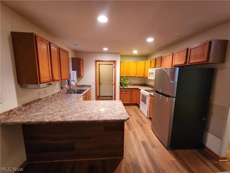 125 Fitch Boulevard #204, Youngstown, OH - Photo 5