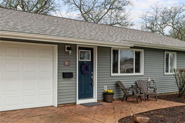 487 Bridle Lane, Berea, OH - Photo 3