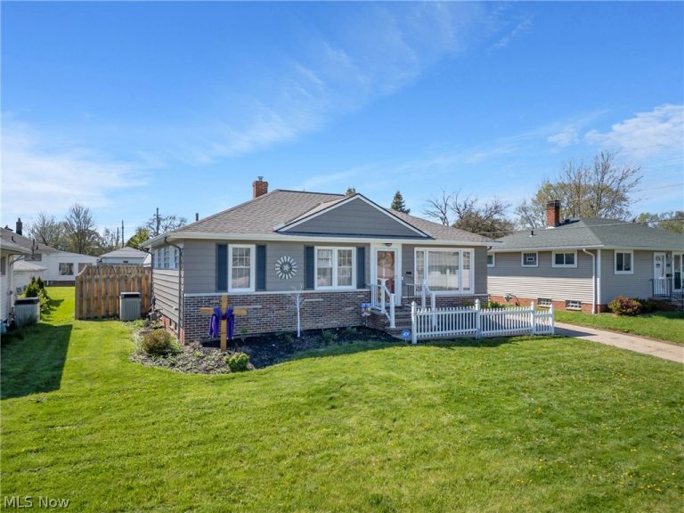 5590 Queens Highway, Parma, OH - Photo 4