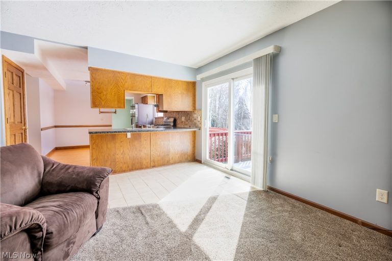 898 Quincy Court, Medina, OH - Photo 6