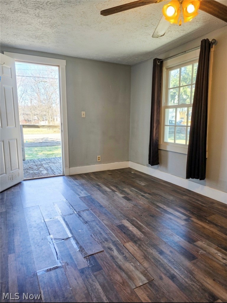 234 Oakwood Street, Elyria, OH - Photo 6