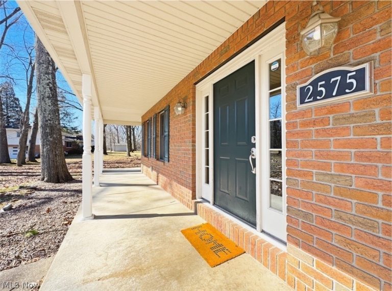 2575 Myersville Road, Uniontown, OH - Photo 3