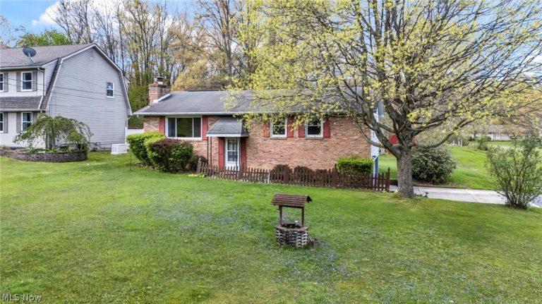 3446 Niles Carver Road, Mineral Ridge, OH - Photo 2