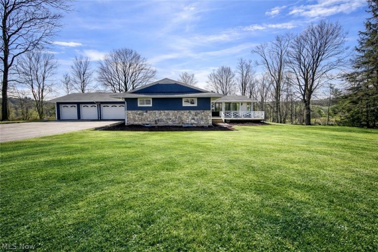11685 Mills Road, Garrettsville, OH, 44231