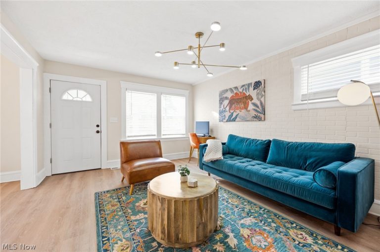 15401 Macauley Avenue, Cleveland, OH - Photo 3