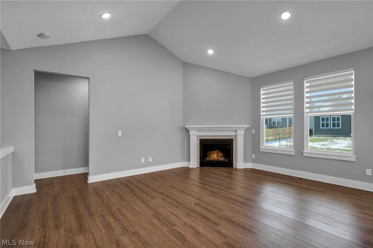 8896 Firethorne Drive, Columbia Station, OH - Photo 8