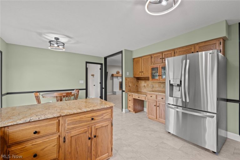 165 Valley Brook Boulevard, Hinckley, OH - Photo 6