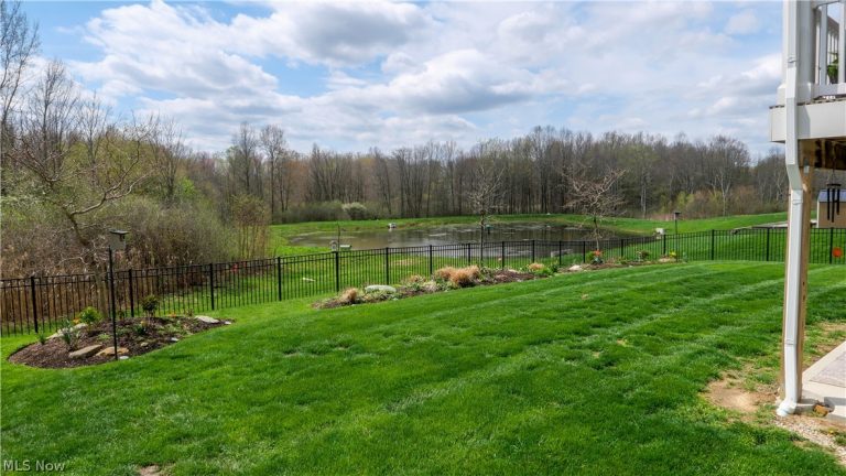 2310 Orchard Circle, Ravenna, OH - Photo 4