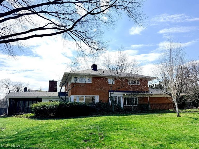 3224 Halsey Drive, Warren, OH - Photo 2
