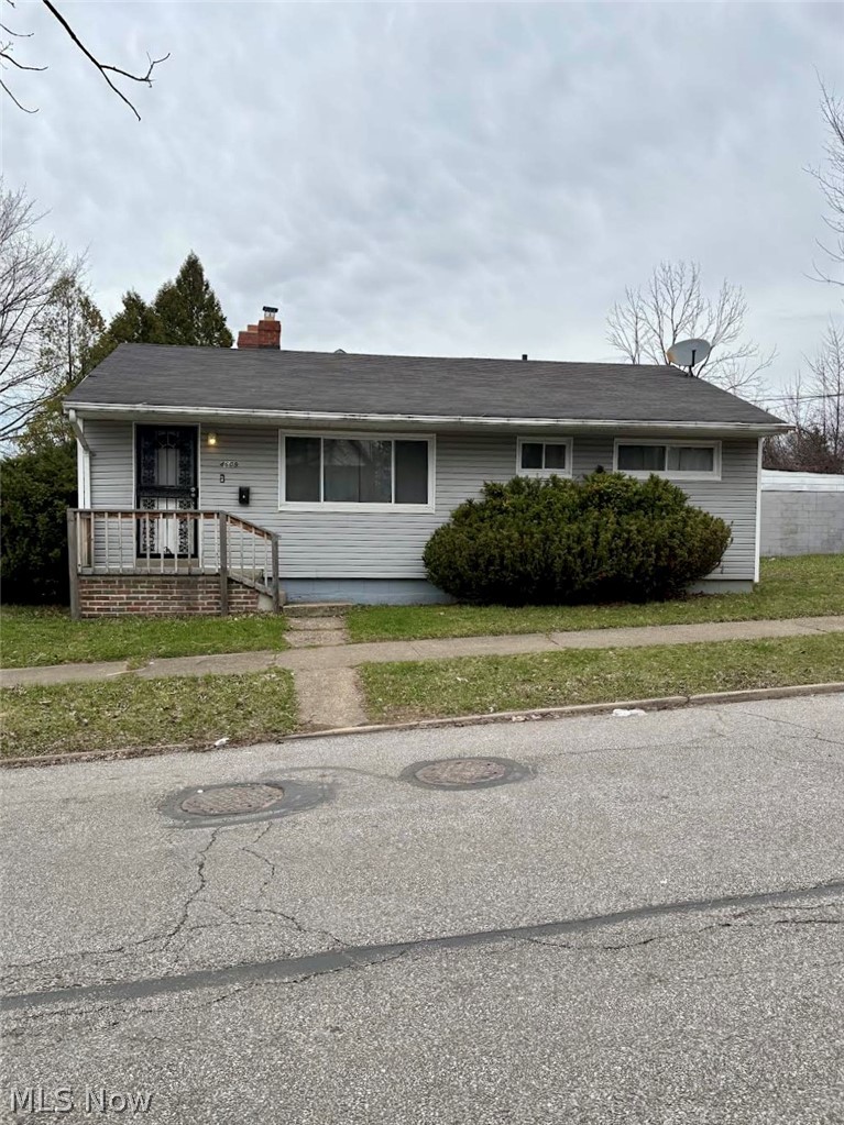 4609 Lee Road, Cleveland, OH, 44128