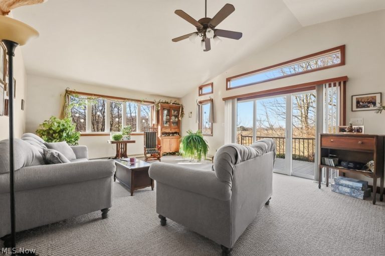 6122 Frederick Avenue, Alliance, OH - Photo 8