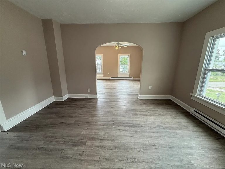 323 columbus Street #325, Elyria, OH - Photo 3