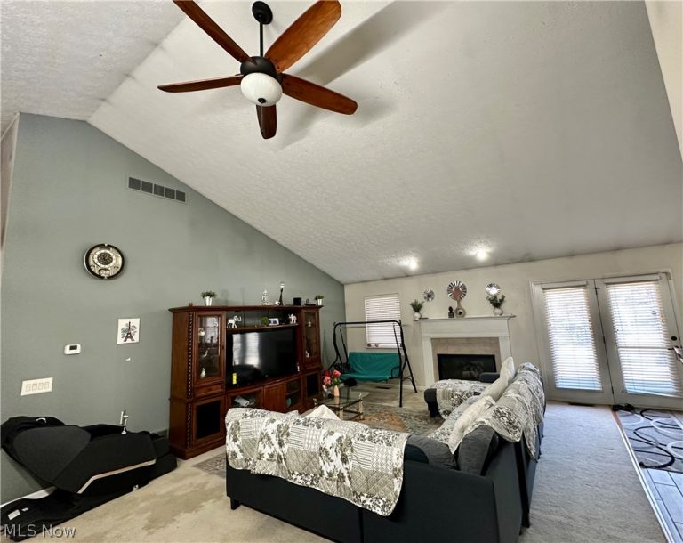 5394 Juniper Court, Ravenna, OH - Photo 2