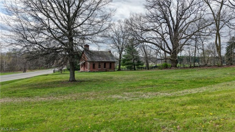 Main Avenue, Navarre, OH - Photo 5