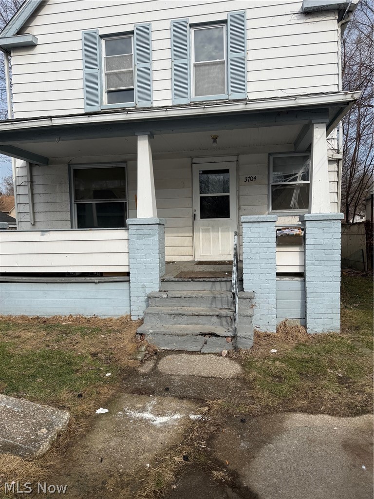 3704 Walton Avenue, Cleveland, OH, 44113