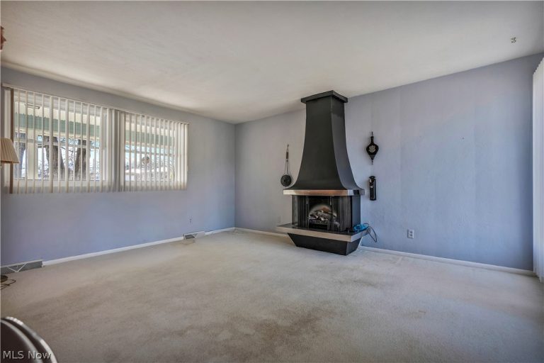 1381 Circle Hill Road, North Canton, OH - Photo 4