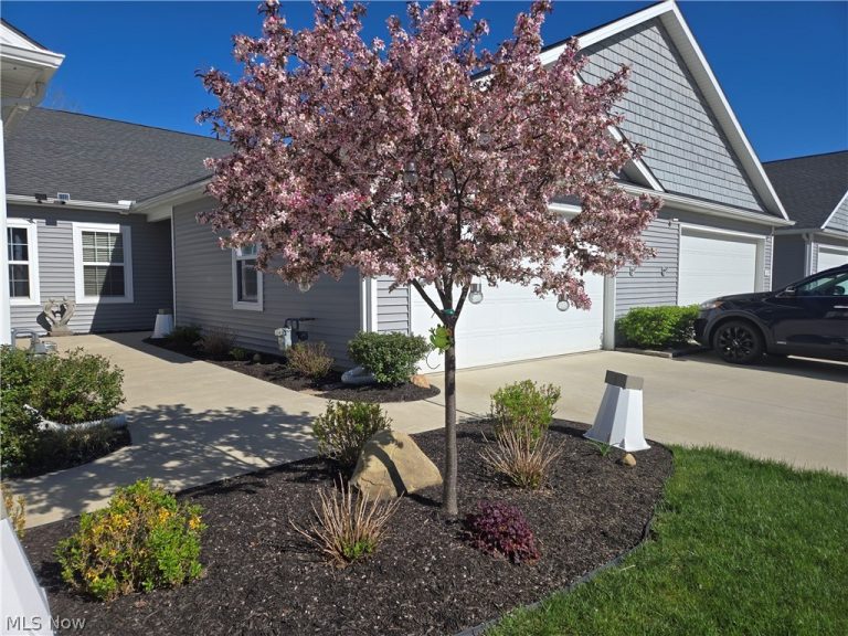 413 Deer Crossing, Elyria, OH, 44035