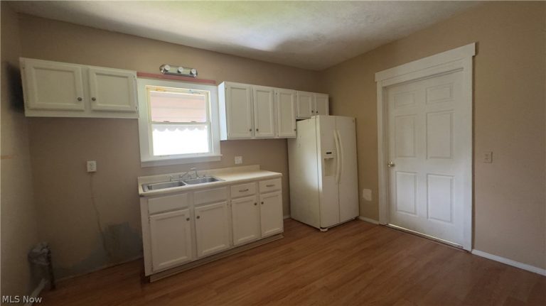 2634 Austin Avenue, Youngstown, OH - Photo 3