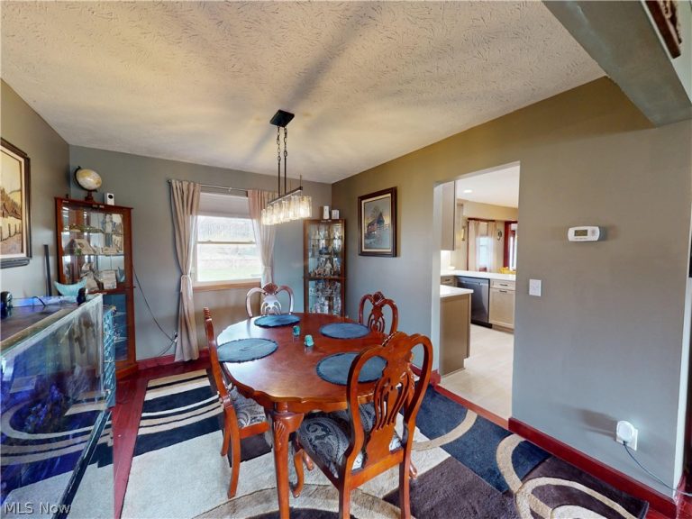 4418 Stary Drive, Parma, OH - Photo 6