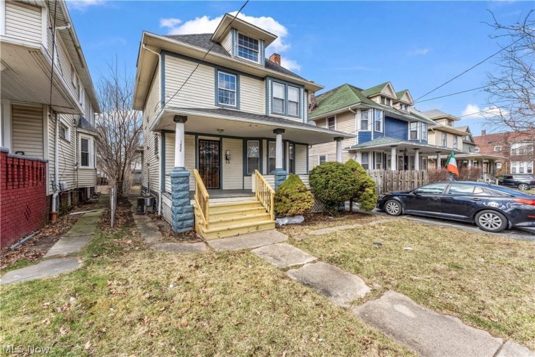 1434 Ridgewood Avenue, Lakewood, OH, 44107