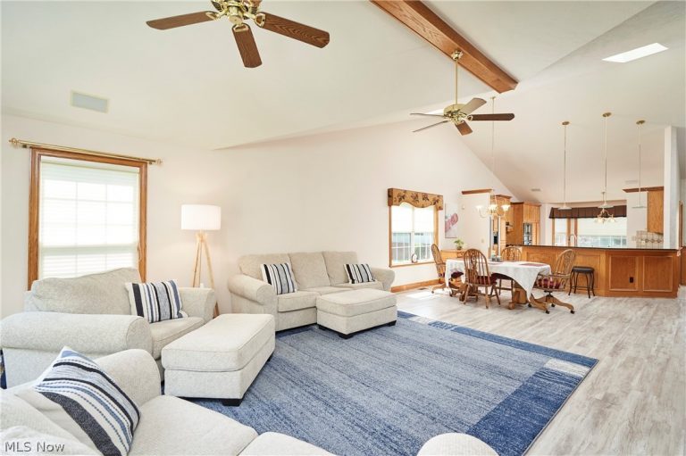 1484 Camden Ridge Boulevard, Akron, OH - Photo 4