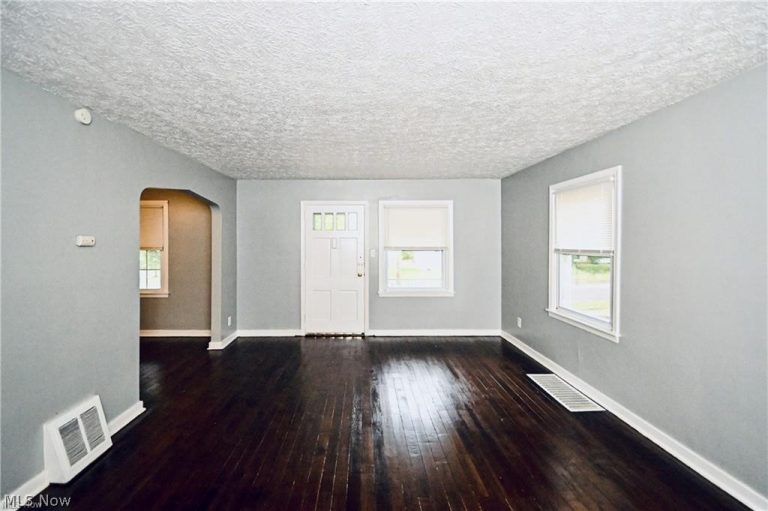 1699 Sunset Avenue, Akron, OH - Photo 4