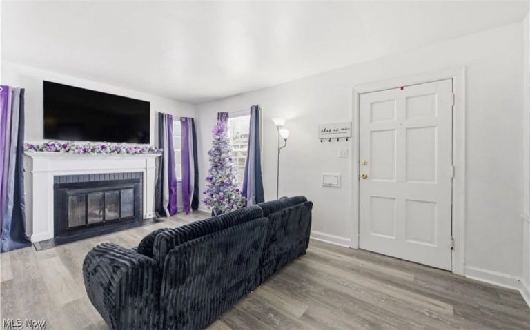 5246 Philip Avenue, Cleveland, OH - Photo 2