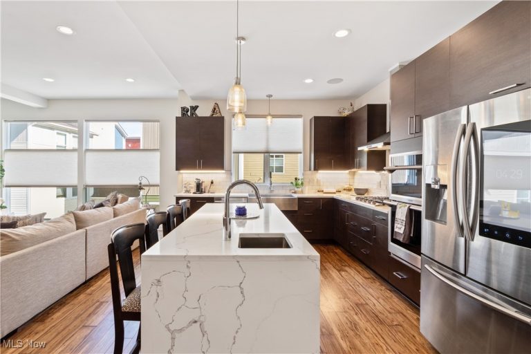 706 University Court, Cleveland, OH - Photo 8