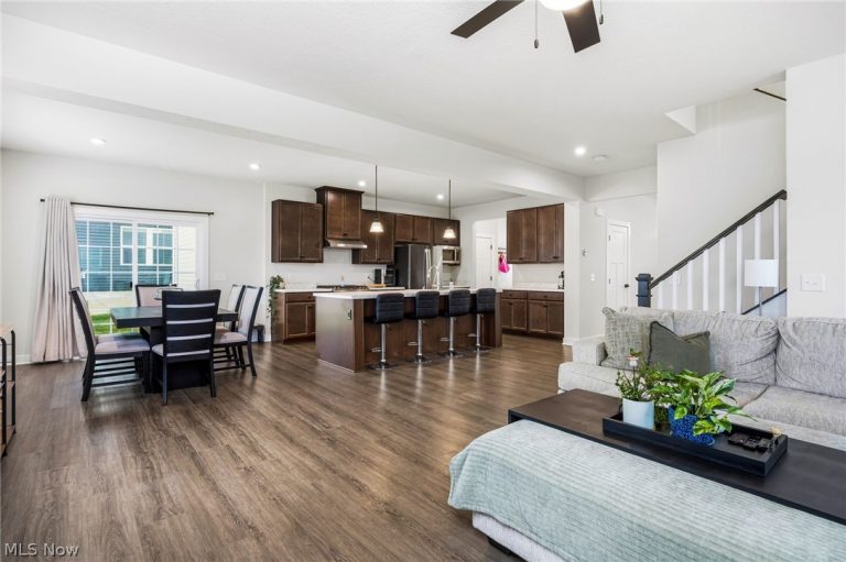 5783 Paula Court, Medina, OH - Photo 8