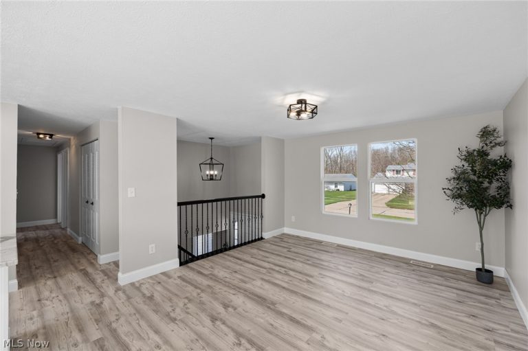 4820 Emerald Lane, Brunswick, OH - Photo 4