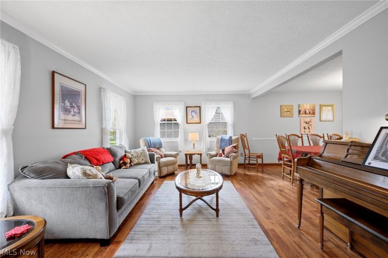 6094 Emerald Street, North Ridgeville, OH - Photo 5