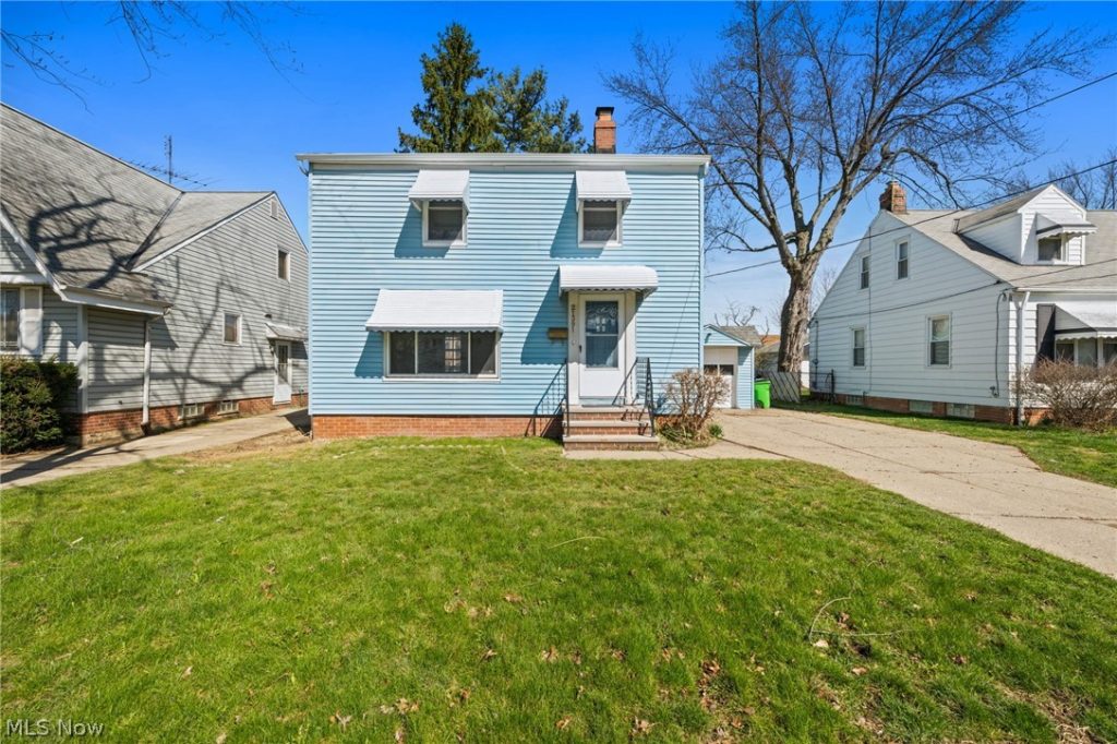 21391 Westport Avenue, Euclid, OH