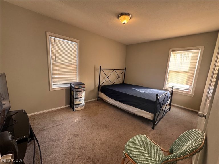 12908 York Boulevard, Garfield Heights, OH - Photo 6