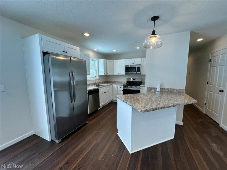 32 Maranatha Drive, Youngstown, OH - Photo 6