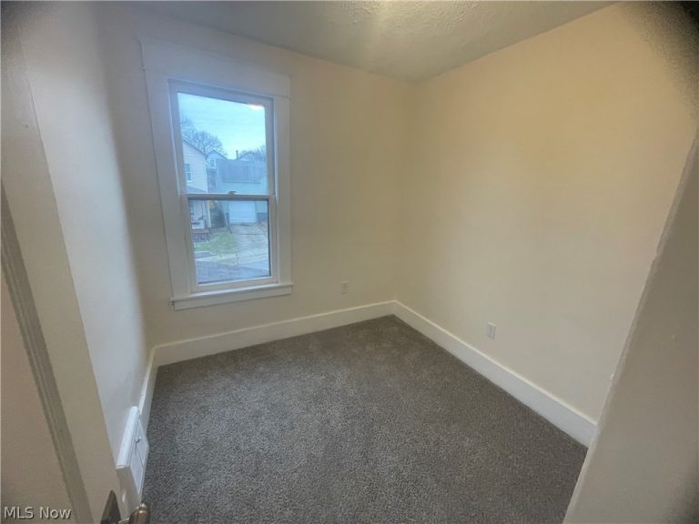316 Henry Avenue, Steubenville, OH - Photo 6