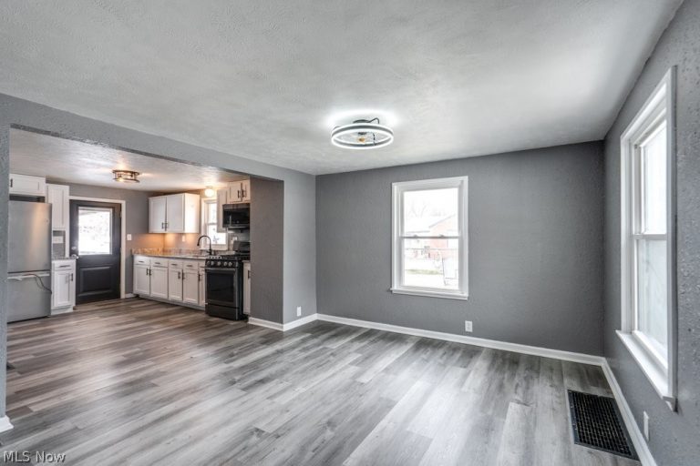 3949 Beck Avenue, Louisville, OH - Photo 4