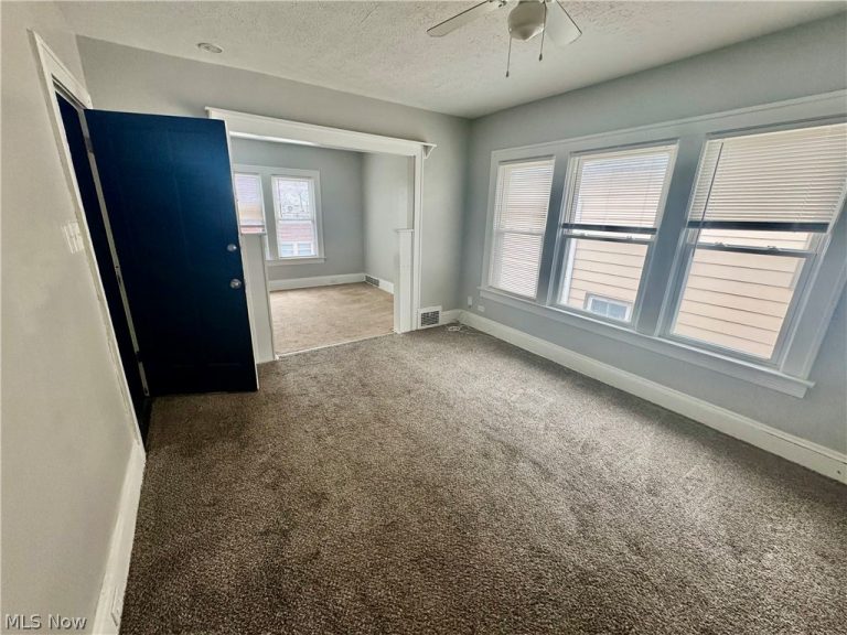 3207 121st Street, Cleveland, OH - Photo 6