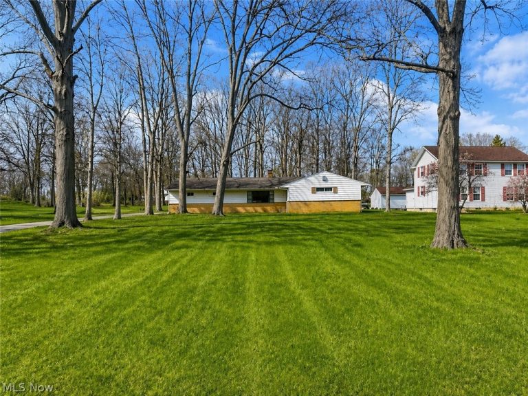 3262 Royalton Road, North Royalton, OH, 44133